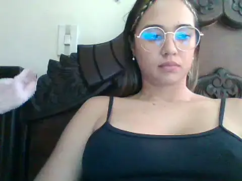 Snapshot of trianabell chatting on January 11, 2025, 5:51 pm trianabell online show from January 11, 2025, 5:51 pm