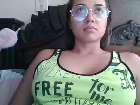 Snapshot of trianabell chatting on January 16, 2025, 7:52 pm trianabell online show from January 16, 2025, 7:52 pm