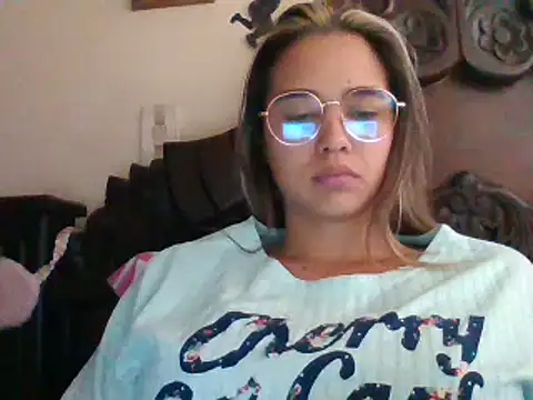 Snapshot of trianabell chatting on January 20, 2025, 5:27 pm trianabell online show from January 20, 2025, 5:27 pm