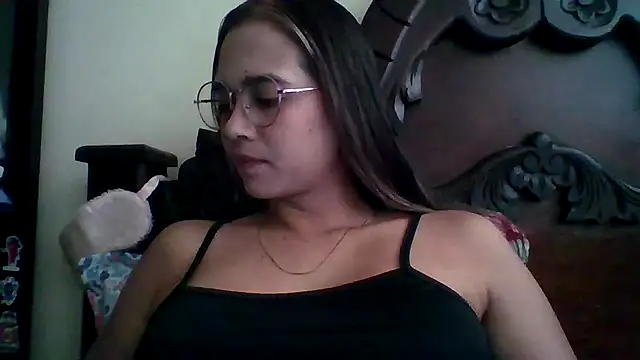 Snapshot of trianabell chatting on September 23, 2025, 4:54 pm trianabell online show from September 23, 2025, 4:54 pm