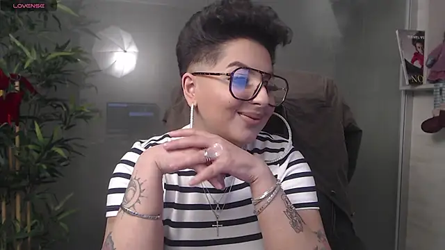 BustyAllyy online show from December 14, 2024, 8:29 pm