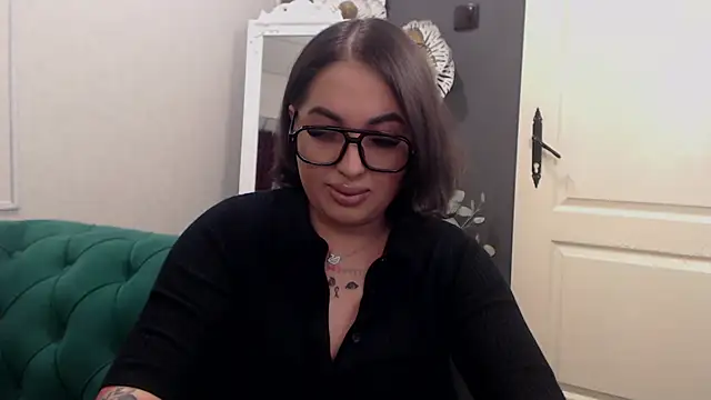 BustyAllyy online show from April 28, 2026, 4:12 pm