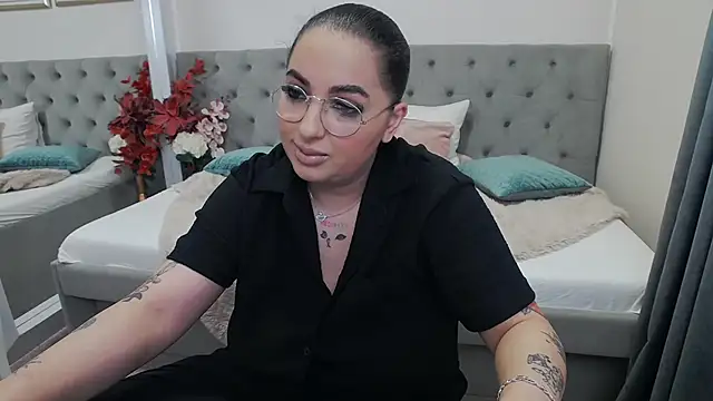 BustyAllyy online show from May 9, 2026, 4:12 pm