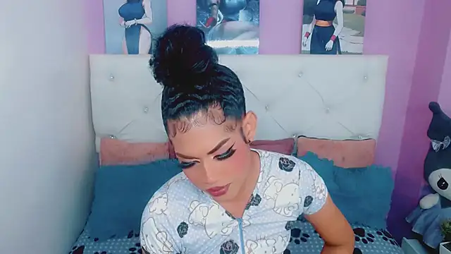 Amanda bigx online show from May 15, 2026, 1:23 am