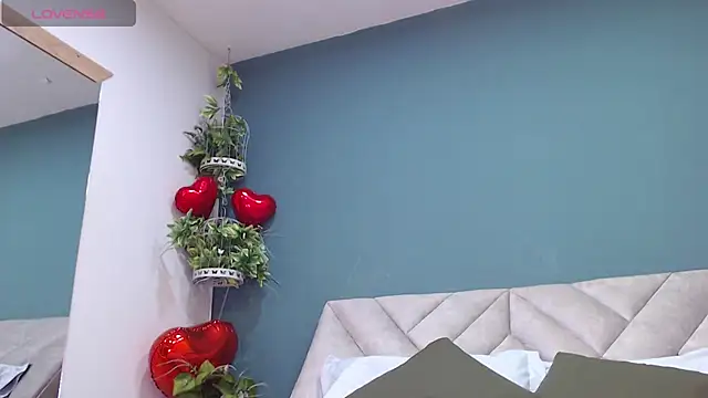 Snapshot of SharisWillian chatting on March 13, 2025, 4:05 am SharisWillian online show from March 13, 2025, 4:05 am