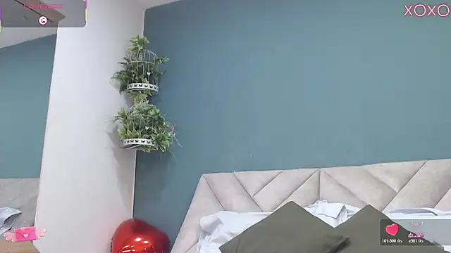 Snapshot of SharisWillian chatting on September 13, 2025, 4:23 am SharisWillian online show from September 13, 2025, 4:23 am