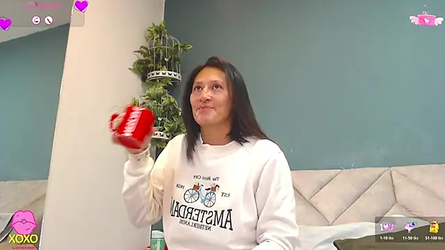 Snapshot of SharisWillian chatting on March 2, 2026, 4:14 am SharisWillian online show from March 2, 2026, 4:14 am