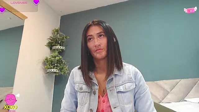 Snapshot of SharisWillian chatting on March 7, 2026, 3:58 am SharisWillian online show from March 7, 2026, 3:58 am