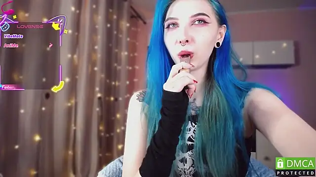 Snapshot of JustMeowGirl chatting on October 11, 2025, 4:01 am JustMeowGirl online show from October 11, 2025, 4:01 am