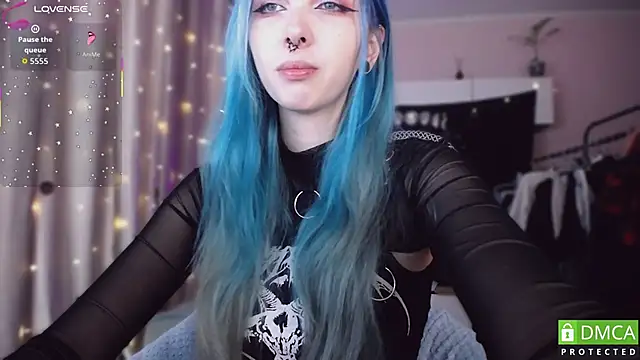 JustMeowGirl online show from February 7, 2026, 4:38 am