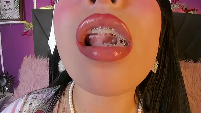 mia roux13 online show from January 18, 2025, 10:17 pm