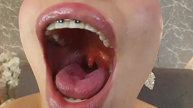 mia roux13 online show from March 4, 2025, 1:23 am