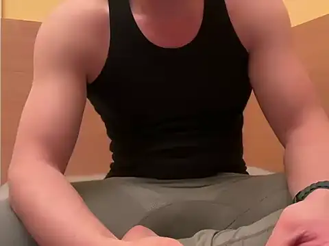 Snapshot of etat_onn chatting on October 2, 2025, 10:28 pm etat onn online show from October 2, 2025, 10:28 pm