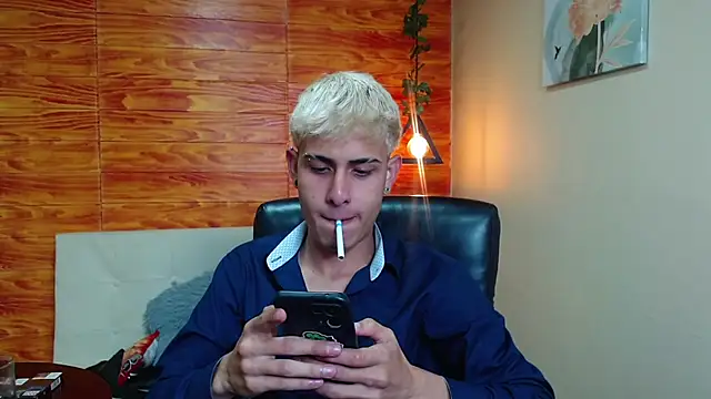 Bastiaan 28 online show from December 12, 2024, 2:26 am