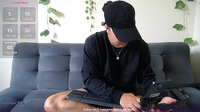 Snapshot of Eros_Smit chatting on February 22, 2025, 1:57 pm Eros Smit online show from February 22, 2025, 1:57 pm