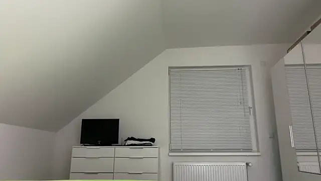 zxzx cam1 online show from February 28, 2026, 3:35 pm