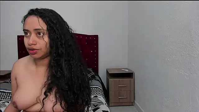 Valentine petite1 online show from February 7, 2026, 6:11 pm