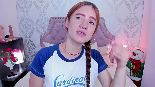AdelaineBest online show from December 19, 2024, 6:01 am