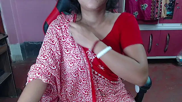 Snapshot of Angel_Alison_ chatting on March 20, 2025, 11:05 am Angel Alison online show from March 20, 2025, 11:05 am
