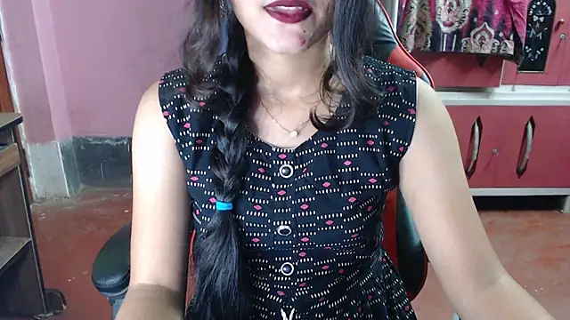 Snapshot of Angel_Alison_ chatting on October 28, 2025, 6:32 pm Angel Alison online show from October 28, 2025, 6:32 pm