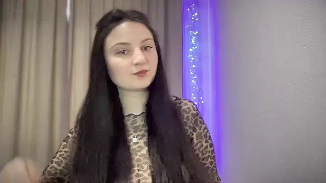 Snapshot of LocaAlis chatting on February 3, 2025, 12:14 pm LocaAlis online show from February 3, 2025, 12:14 pm