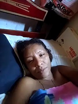 Snapshot of Surreyaa chatting on November 1, 2025, 1:46 pm Surreyaa online show from November 1, 2025, 1:46 pm