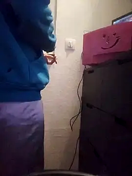 0815lukas2024 online show from December 4, 2024, 1:03 am