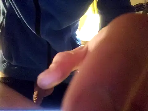 0815lukas2024 online show from December 23, 2024, 2:35 am