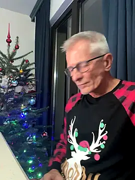 Alexwawapl online show from December 18, 2025, 7:42 pm