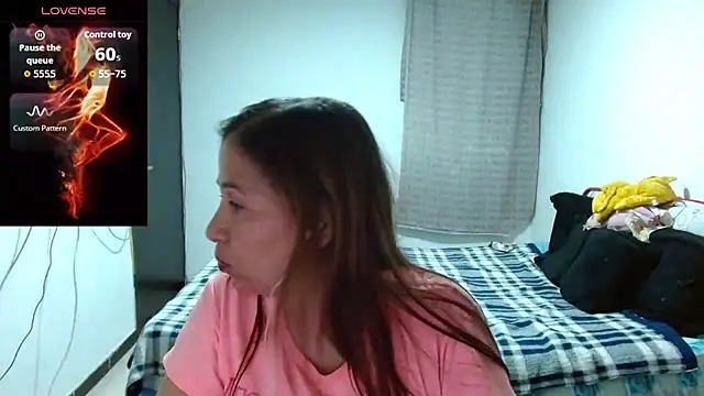 Snapshot of CaroMasha chatting on April 11, 2026, 12:26 am CaroMasha online show from April 11, 2026, 12:26 am