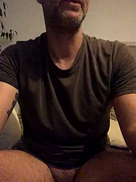 Snapshot of Romain69- chatting on September 23, 2025, 12:46 am Romain69- online show from September 23, 2025, 12:46 am