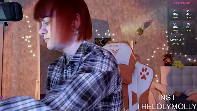 LolyMolli online show from March 19, 2026, 10:19 am