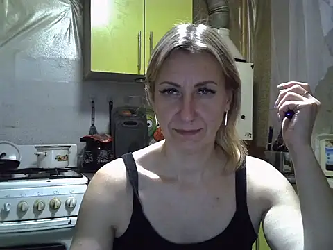 AshleyXHoney online show from October 18, 2025, 9:48 pm