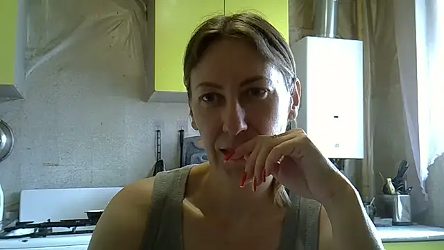 AshleyXHoney online show from July 1, 2026, 6:37 am
