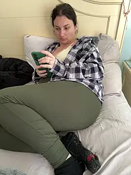 MilfyMrsRobinson online show from January 20, 2025, 5:27 pm