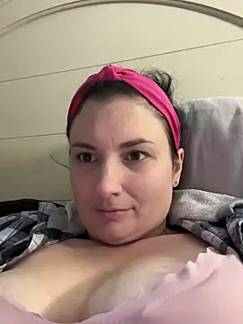 MilfyMrsRobinson online show from January 22, 2025, 12:27 am