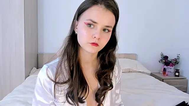 evelinal ove online show from March 5, 2025, 11:17 am