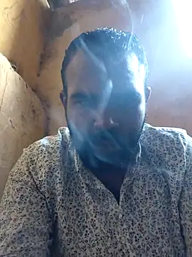 Snapshot of ListedLoin chatting on November 2, 2025, 12:40 pm ListedLoin online show from November 2, 2025, 12:40 pm