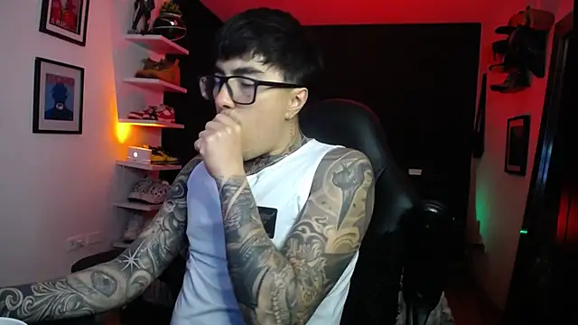 Snapshot of jung_dragon chatting on October 16, 2025, 1:39 am jung dragon online show from October 16, 2025, 1:39 am