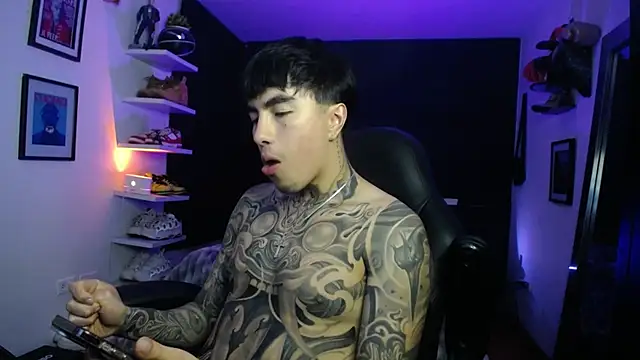 Snapshot of jung_dragon chatting on October 19, 2025, 2:01 am jung dragon online show from October 19, 2025, 2:01 am