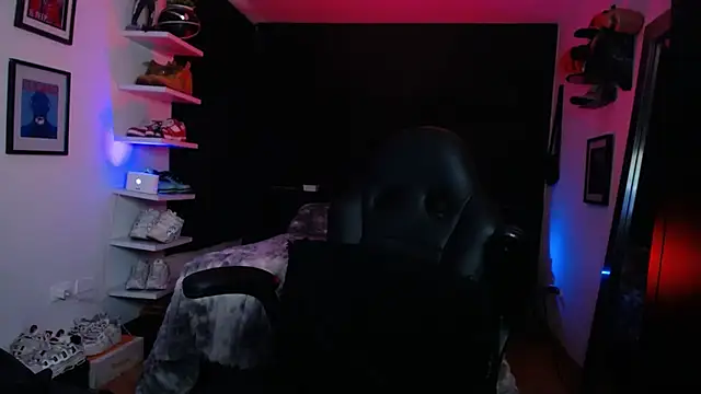 Snapshot of jung_dragon chatting on October 23, 2025, 3:28 am jung dragon online show from October 23, 2025, 3:28 am