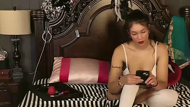 MeghanMarley online show from October 19, 2025, 4:35 am