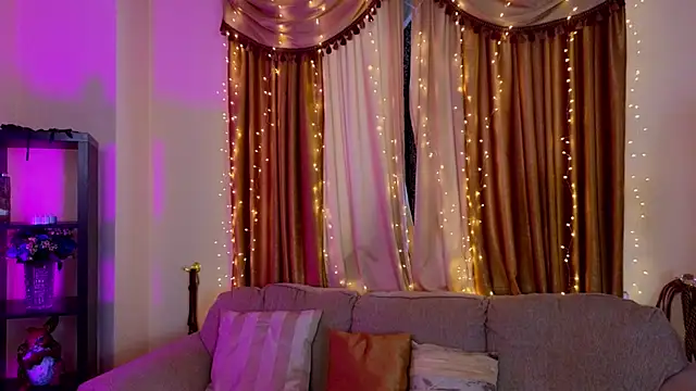 JessicaCartier online show from February 3, 2026, 4:32 am