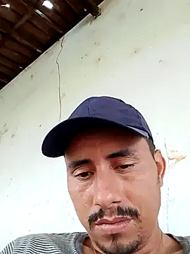 Snapshot of luissilva0071 chatting on July 28, 2026, 11:28 am luissilva0071 online show from July 28, 2026, 11:28 am