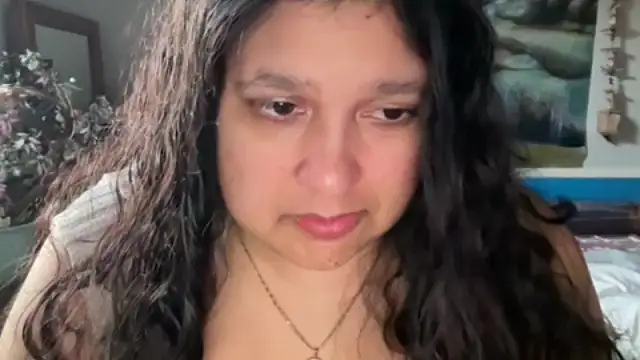 MelanieFawker online show from October 3, 2025, 2:14 pm