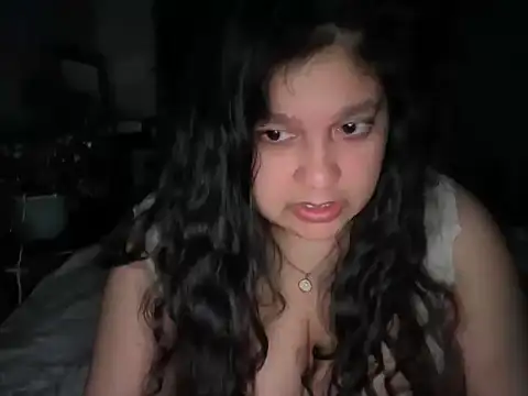 MelanieFawker online show from November 20, 2025, 3:39 am