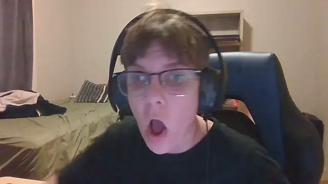 KaliSnow199623 online show from October 23, 2025, 4:23 am