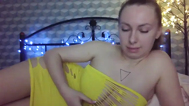  Leslyy Solo 1 online show from February 8, 2025, 6:55 pm