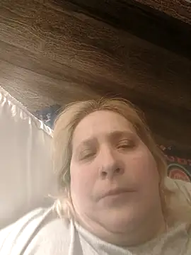 Icedcoffee2024 online show from November 12, 2025, 5:19 am