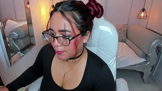 MelissaKarterrs online show from October 28, 2025, 1:03 pm